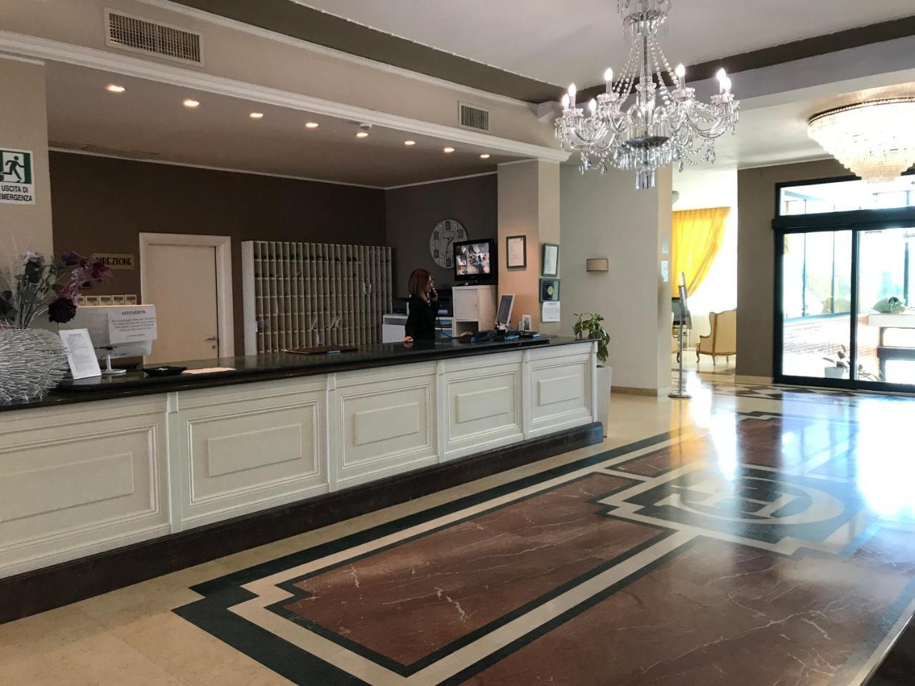 Hotel Grand